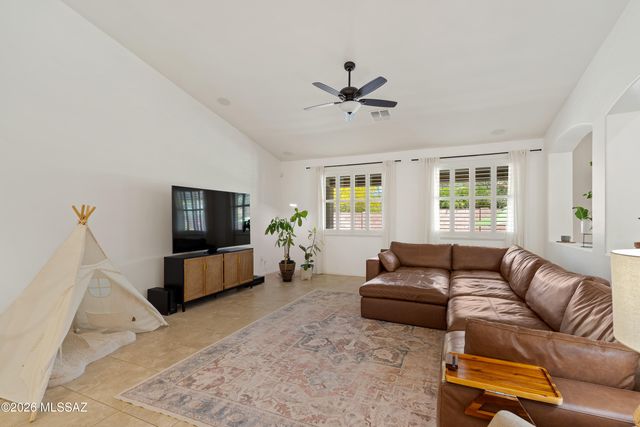 3430 W Bell Song Place, Marana, AZ 85658