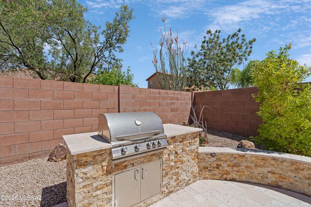 3430 W Bell Song Place, Marana, AZ 85658