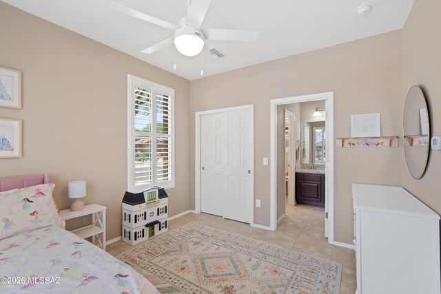 3430 W Bell Song Place, Marana, AZ 85658