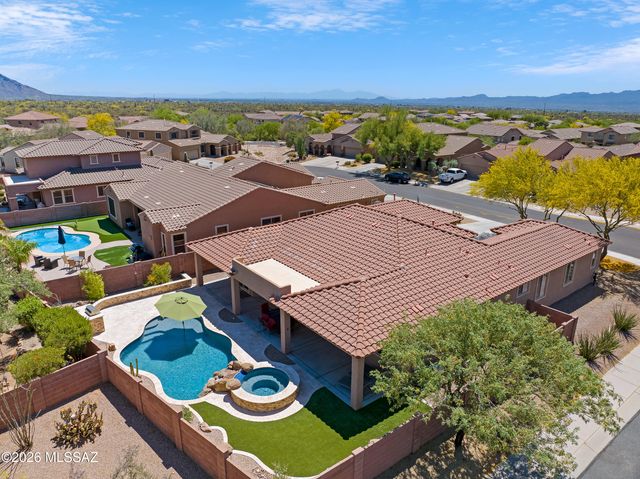 3430 W Bell Song Place, Marana, AZ 85658