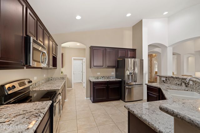 3430 W Bell Song Place, Marana, AZ 85658