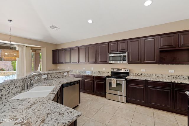 3430 W Bell Song Place, Marana, AZ 85658