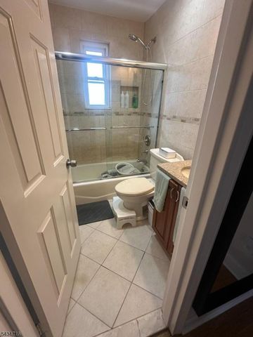 13 Hedman Pl, Fair Lawn Boro, NJ 07410