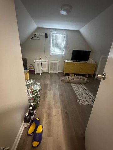 13 Hedman Pl, Fair Lawn Boro, NJ 07410