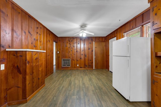 946 Greenwood Ave, Clarksville, TN 37040