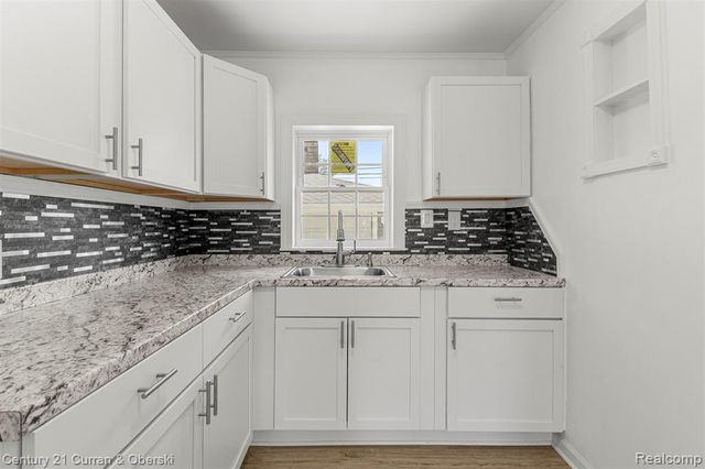 13367 Fordline Street, Southgate, MI 48195