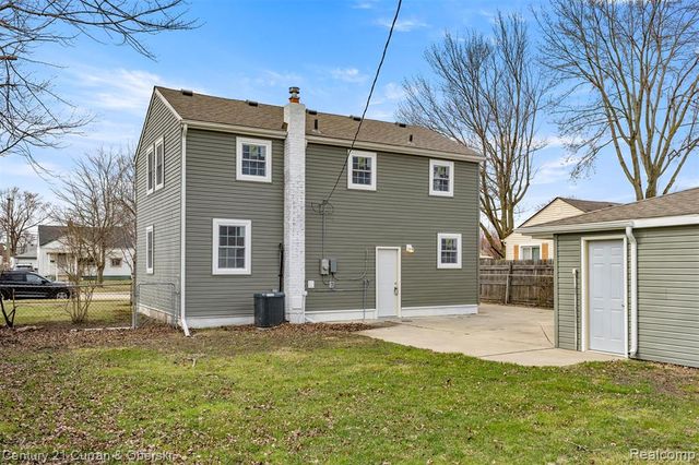 13367 Fordline Street, Southgate, MI 48195