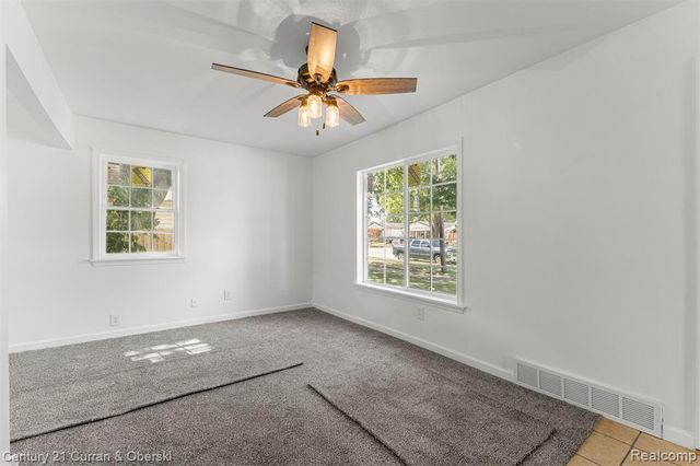 13367 Fordline Street, Southgate, MI 48195