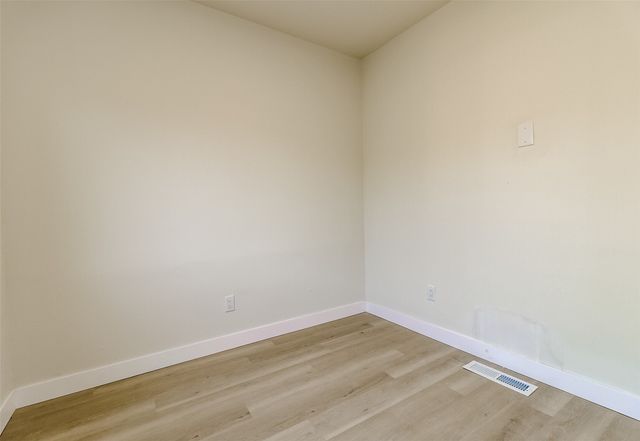 325 B Street NE, Auburn, WA 98002
