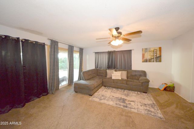 6737 W OREGON Avenue, Glendale, AZ 85303