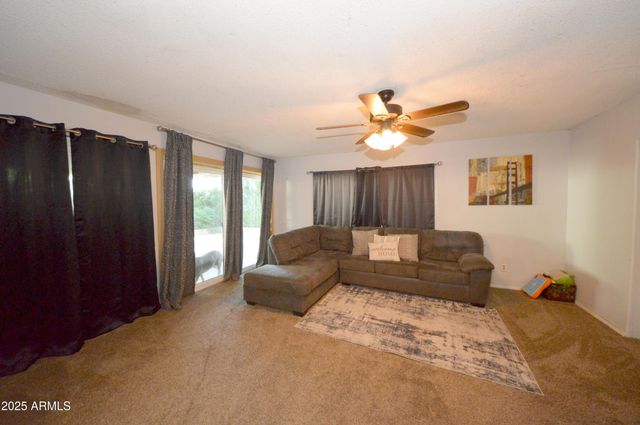 6737 W OREGON Avenue, Glendale, AZ 85303