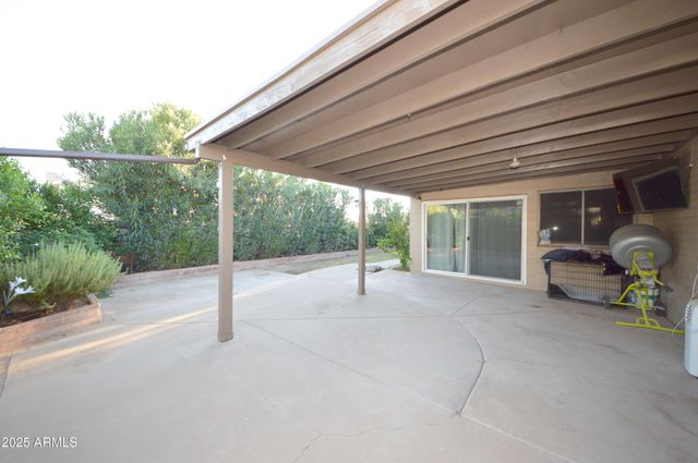 6737 W OREGON Avenue, Glendale, AZ 85303