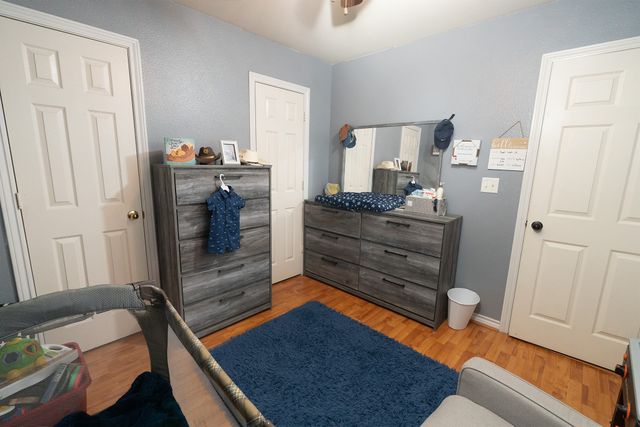 809 Oak Drive, Ennis, TX 75119