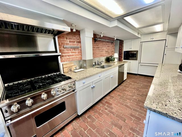 621 Chapel Street A, New Haven, CT 06511