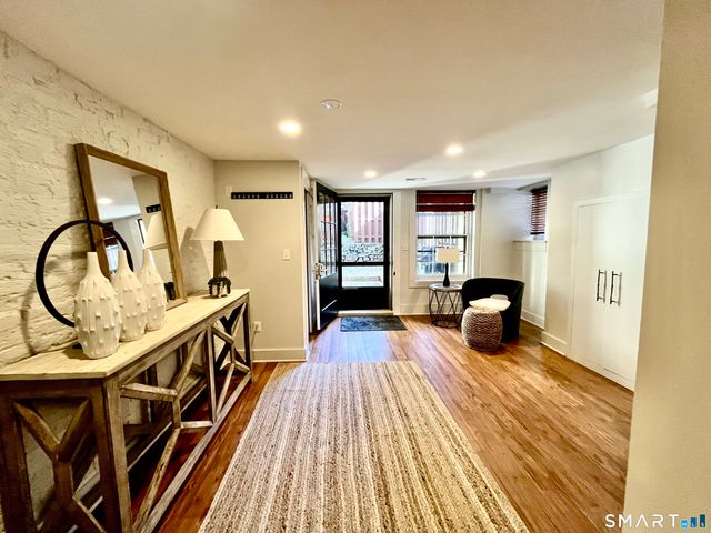 621 Chapel Street A, New Haven, CT 06511