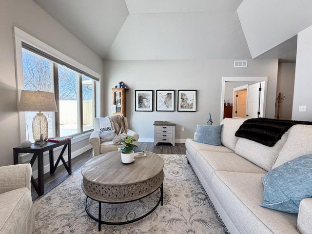 736 Oak Trail, Fergus Falls, MN 56537