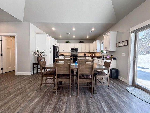 736 Oak Trail, Fergus Falls, MN 56537