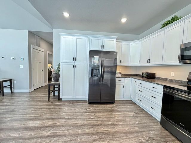 736 Oak Trail, Fergus Falls, MN 56537