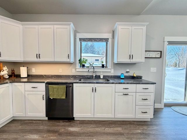 736 Oak Trail, Fergus Falls, MN 56537