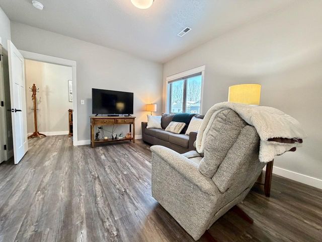 736 Oak Trail, Fergus Falls, MN 56537