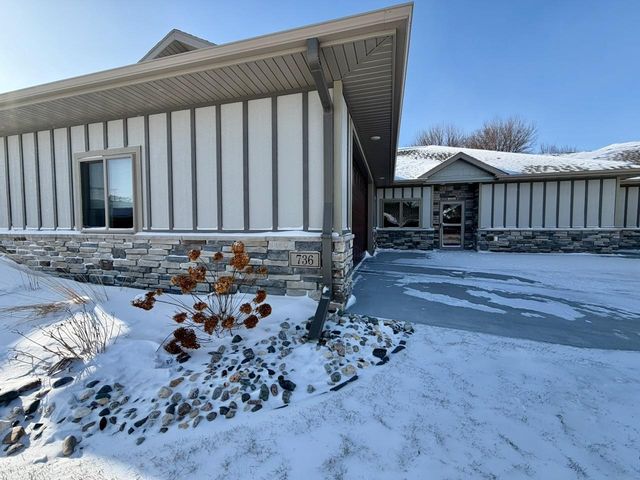 736 Oak Trail, Fergus Falls, MN 56537