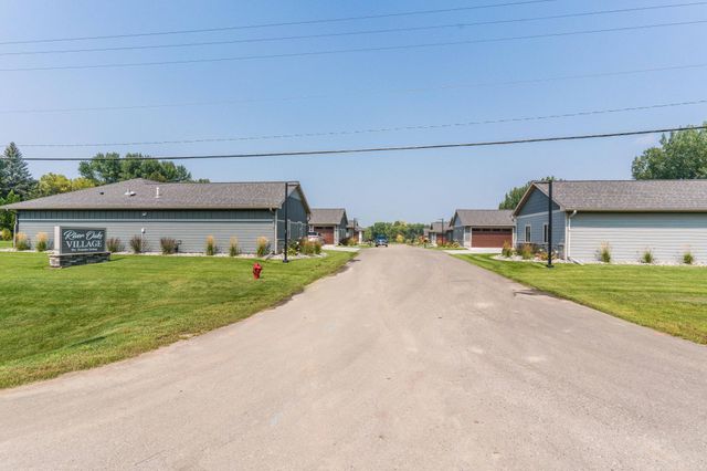 736 Oak Trail, Fergus Falls, MN 56537