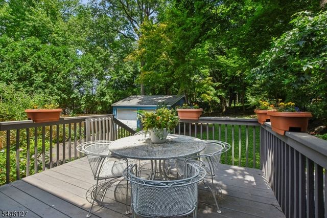 29 Oakview Ave, Maplewood Twp., NJ 07040