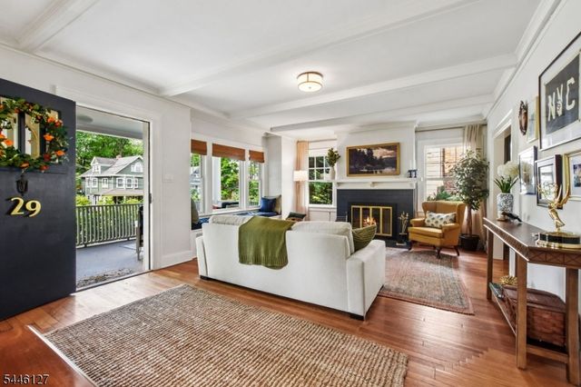 29 Oakview Ave, Maplewood Twp., NJ 07040