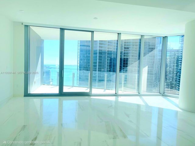 300 Biscayne Blvd Way 2807, Miami, FL 33131