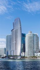 300 Biscayne Blvd Way 2807, Miami, FL 33131