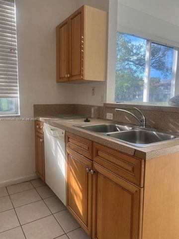 969 Abaco Ln, Riviera Beach, FL 33404