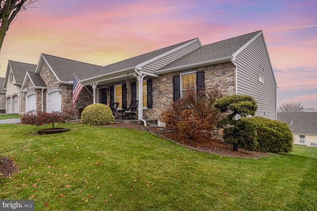 714 HEATHER RDG, Manheim, PA 17545