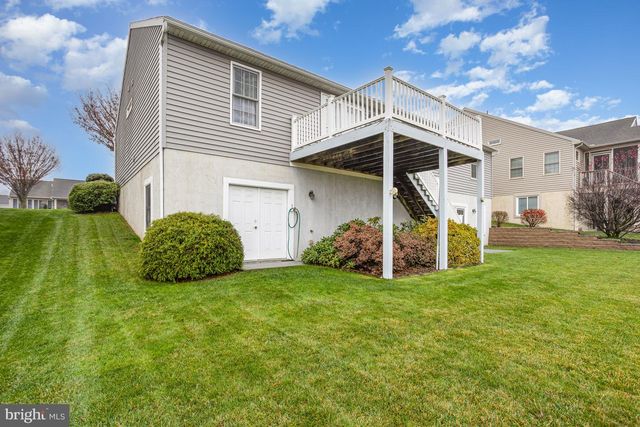 714 HEATHER RDG, Manheim, PA 17545