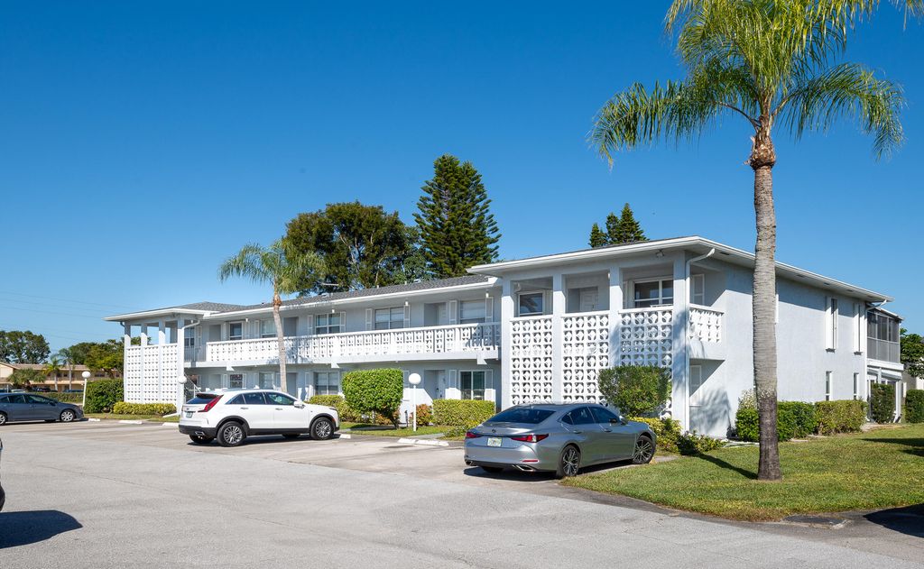 2901 SW 15th Street 104, Delray Beach, FL 33445