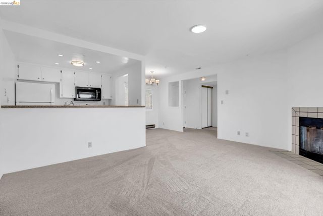 417 Evelyn Ave 205, Albany, CA 94706