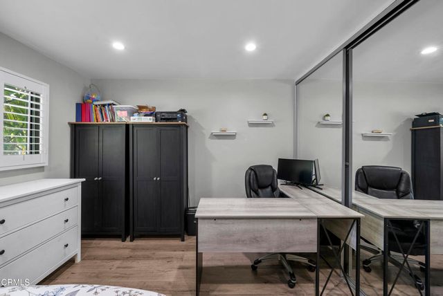 23820 Hartland Street, Los Angeles, CA 91307