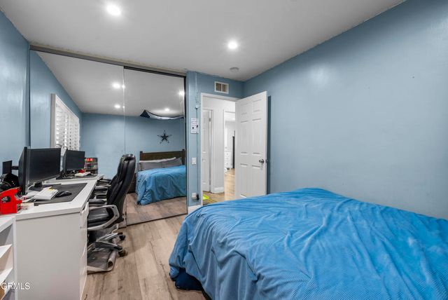 23820 Hartland Street, Los Angeles, CA 91307