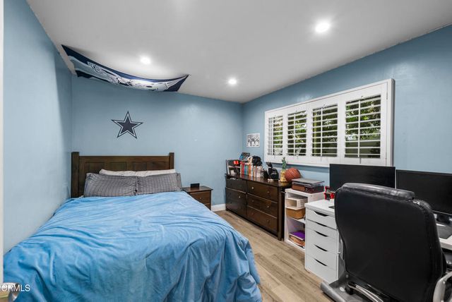23820 Hartland Street, Los Angeles, CA 91307