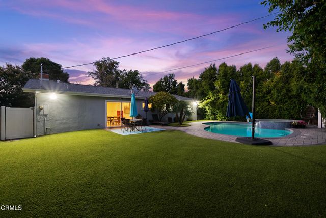 23820 Hartland Street, Los Angeles, CA 91307