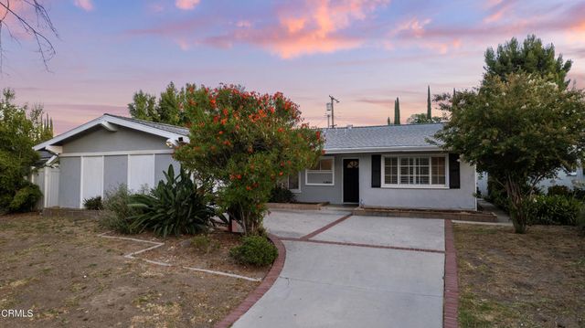 23820 Hartland Street, Los Angeles, CA 91307