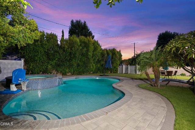 23820 Hartland Street, Los Angeles, CA 91307