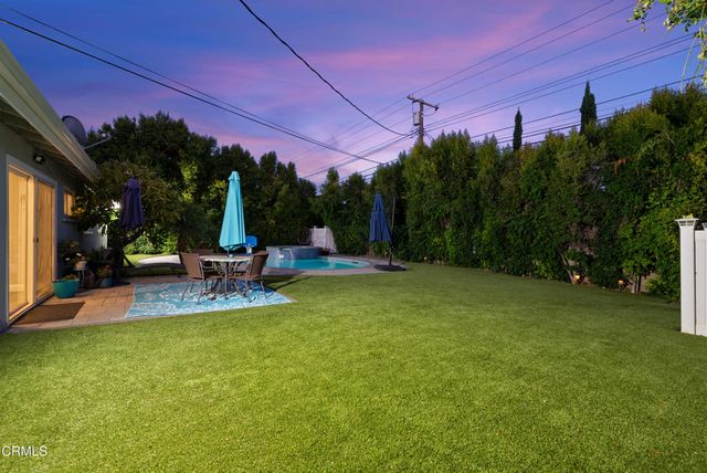 23820 Hartland Street, Los Angeles, CA 91307