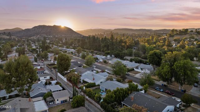 23820 Hartland Street, Los Angeles, CA 91307