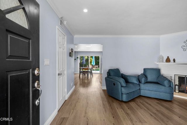 23820 Hartland Street, Los Angeles, CA 91307