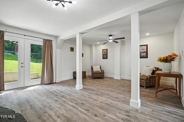 3270 Ripley Island Road, Afton, TN 37616