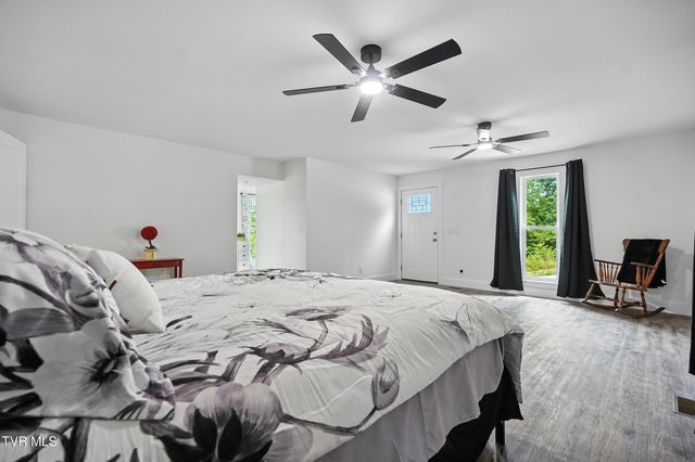 3270 Ripley Island Road, Afton, TN 37616