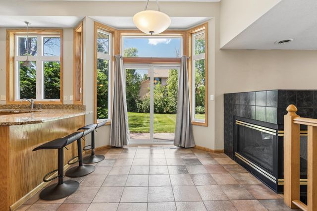 8901 Dunbar Knoll N, Brooklyn Park, MN 55443