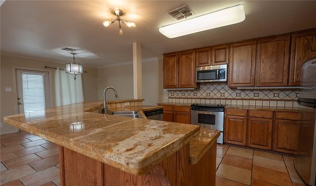 4245 Santa Fe St, Corpus Christi, TX 78411