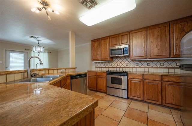 4245 Santa Fe St, Corpus Christi, TX 78411