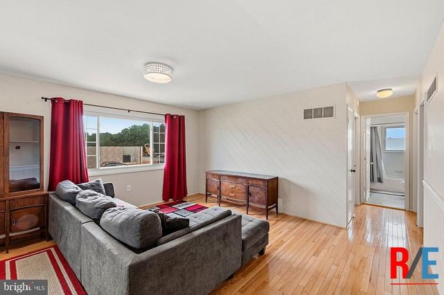 554 LANNY CT, Millersville, MD 21108